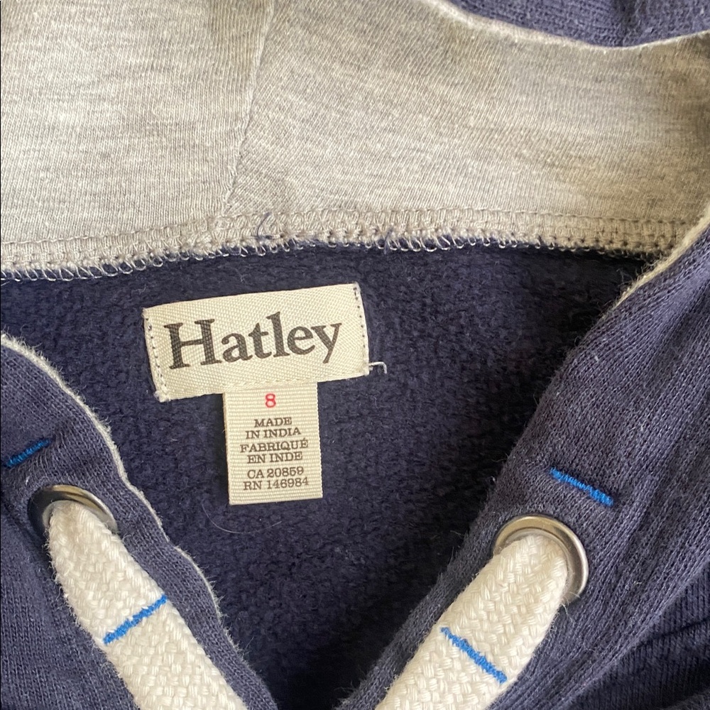 Hatley sweatshirt in size 8 - Picture 3 of 3